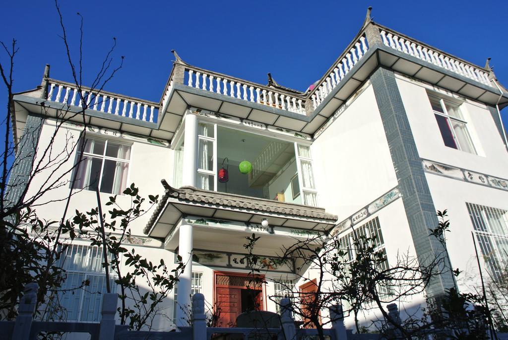 大理市 Hidden Garden Dali Bed & Breakfast エクステリア 写真