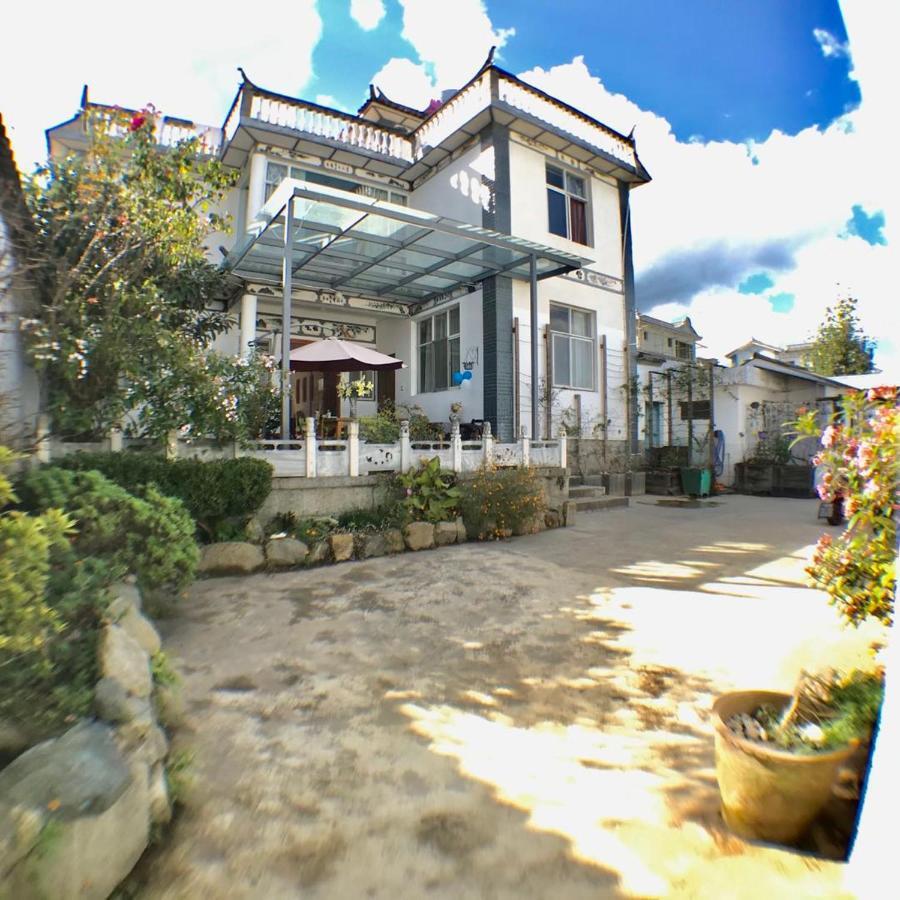 大理市 Hidden Garden Dali Bed & Breakfast エクステリア 写真