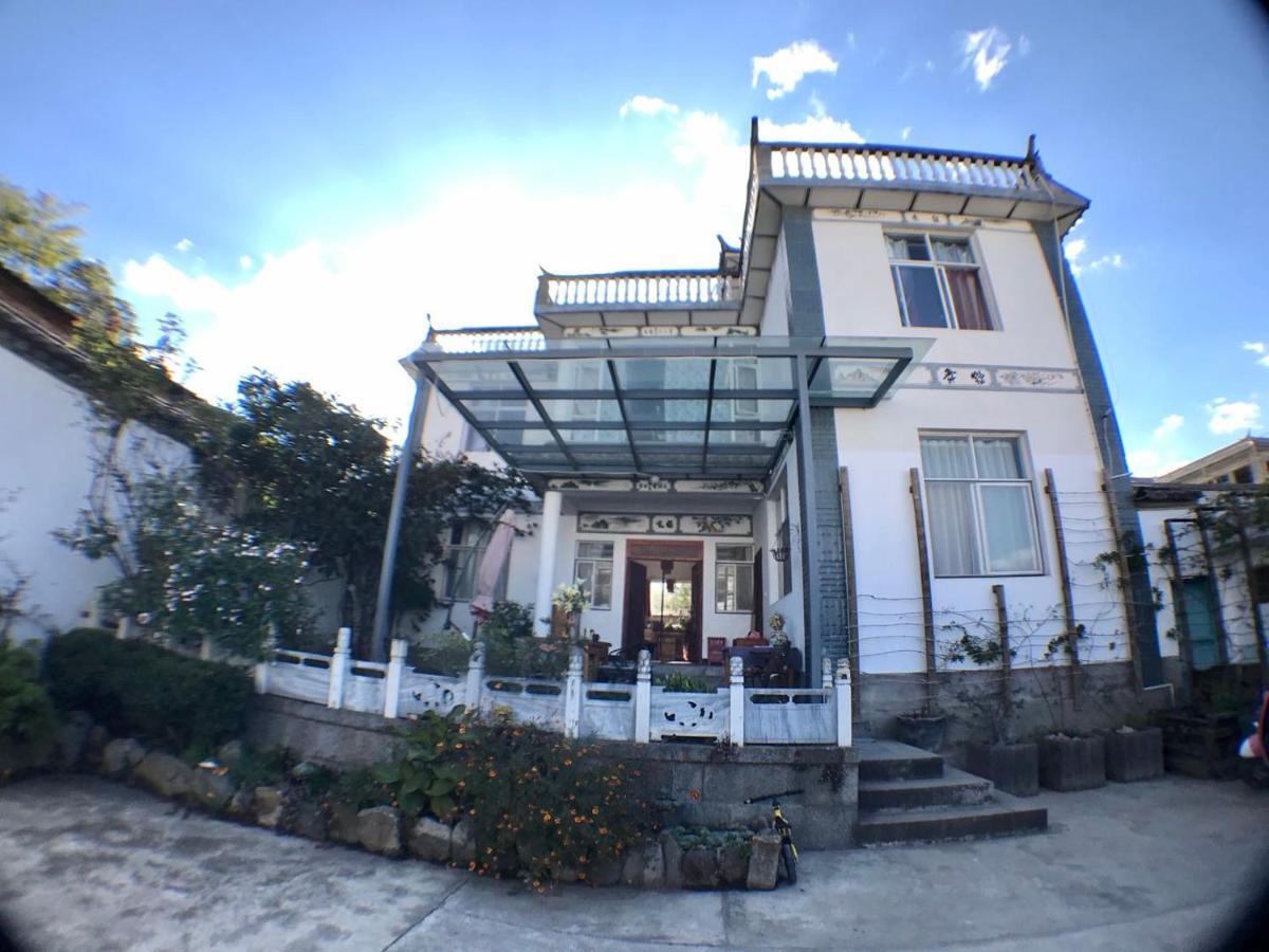 大理市 Hidden Garden Dali Bed & Breakfast エクステリア 写真